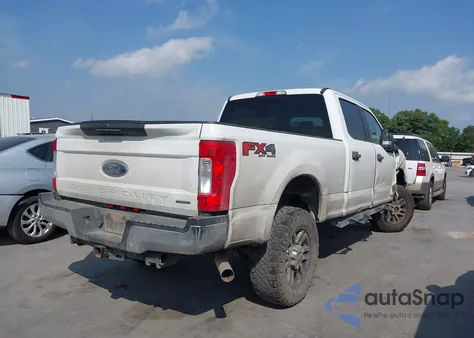 2018 Ford F-250 Xlt from USA, damaged, VIN 1FT7W2B67JEC61723